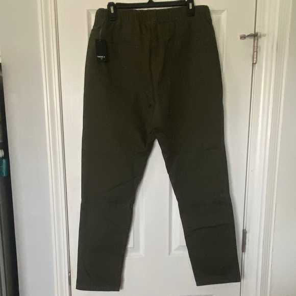 Forever 21 Distressed Knee Woven Pants (Size:L, Color:Olive) - Picture 2 of 3